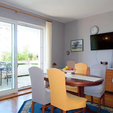 Hoba By Interhome Appartement Banjol