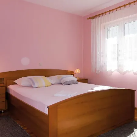 Appartement Hoba By Interhome Banjol